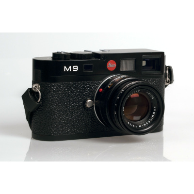 leicam9front